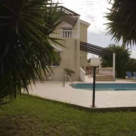 Villa Golden Nest Peyia